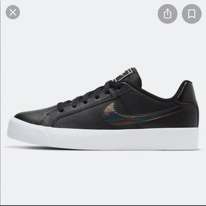 Nike WOMENS Court Royale Sneaker
